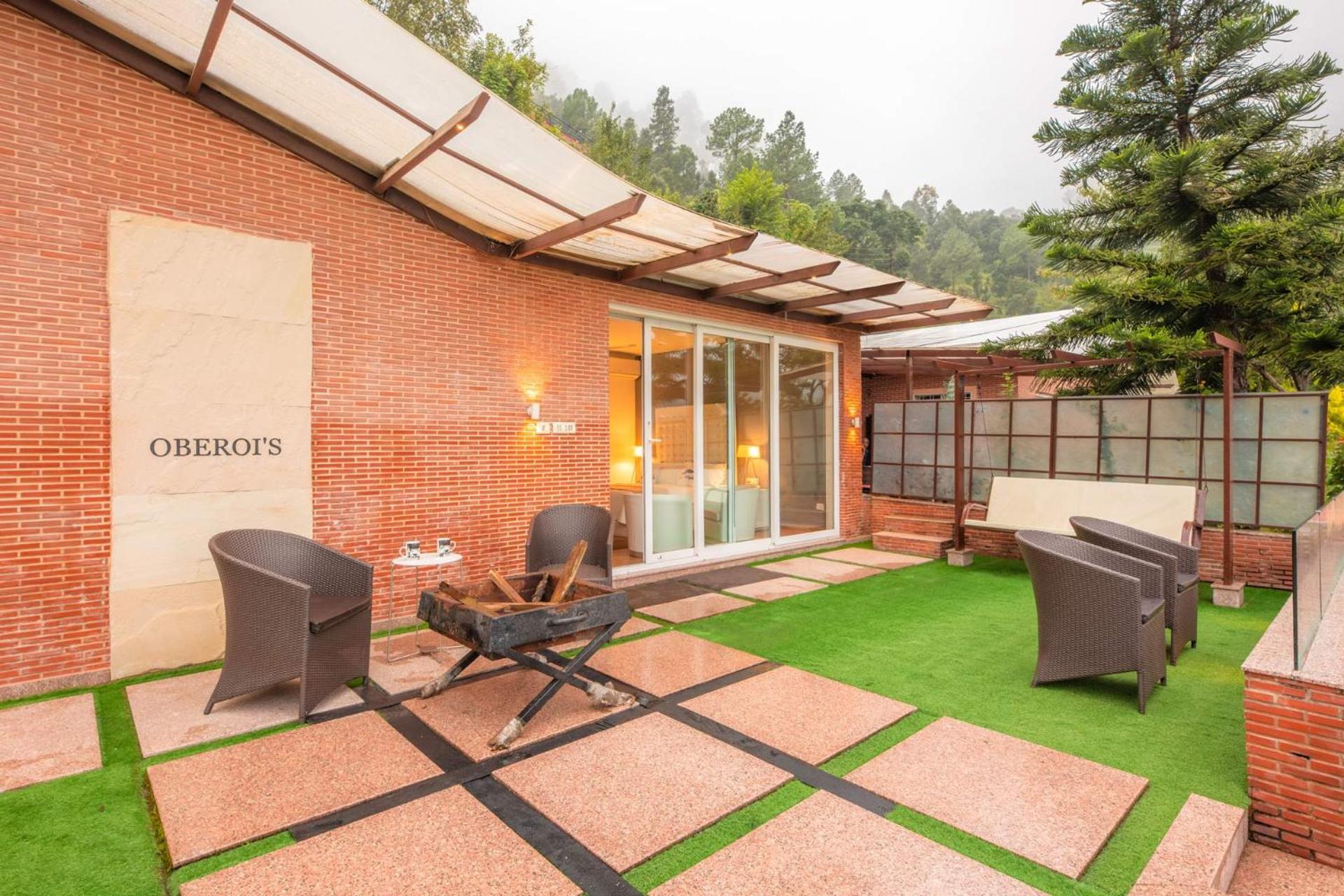 Stayvista At Oberoi'S Chalet Bhīm Tāl Dış mekan fotoğraf